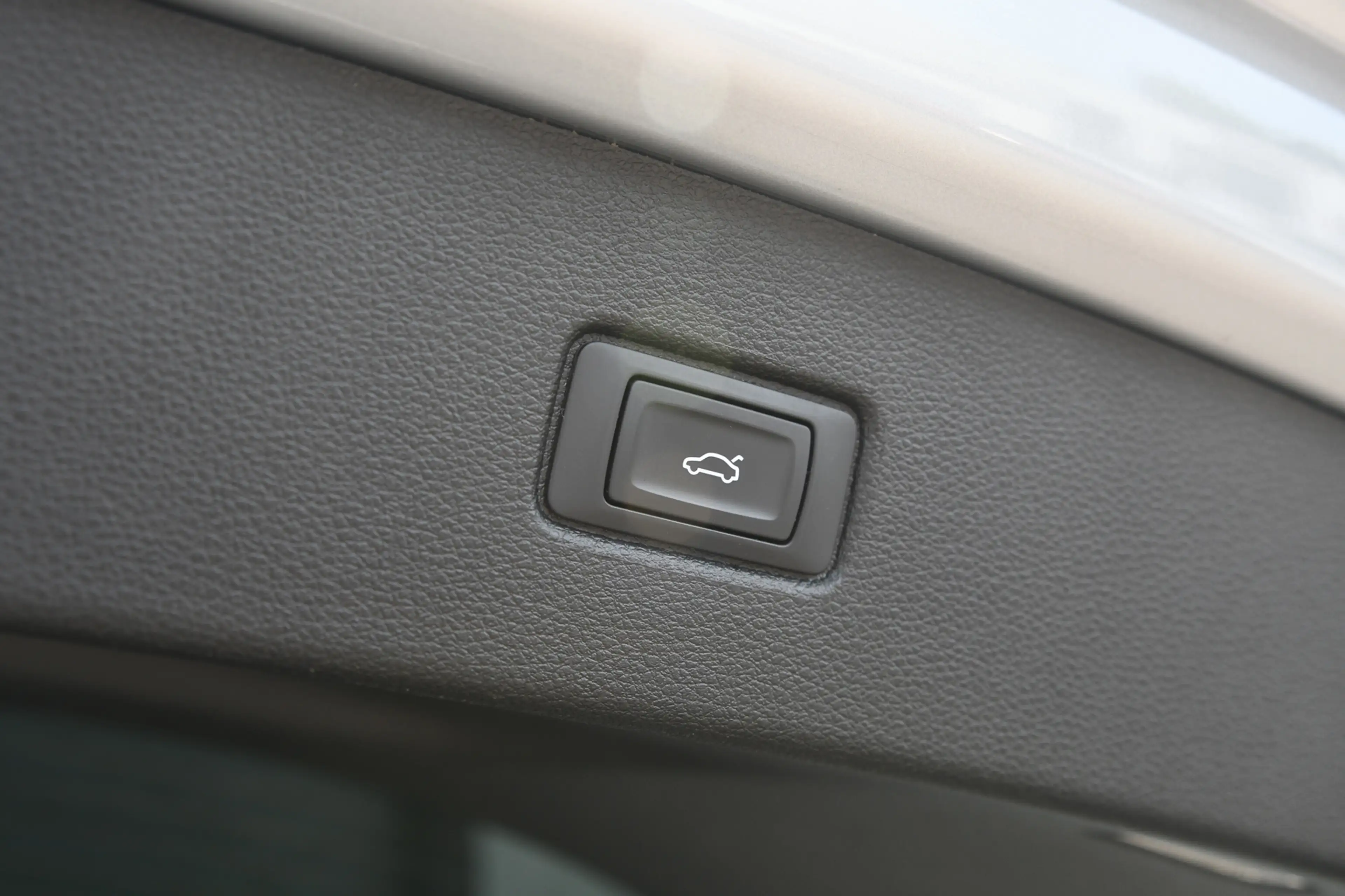 Audi Q7 55 TFSI e quattro S-Line, SQ7 look, Sterrenhemel, — photo 39