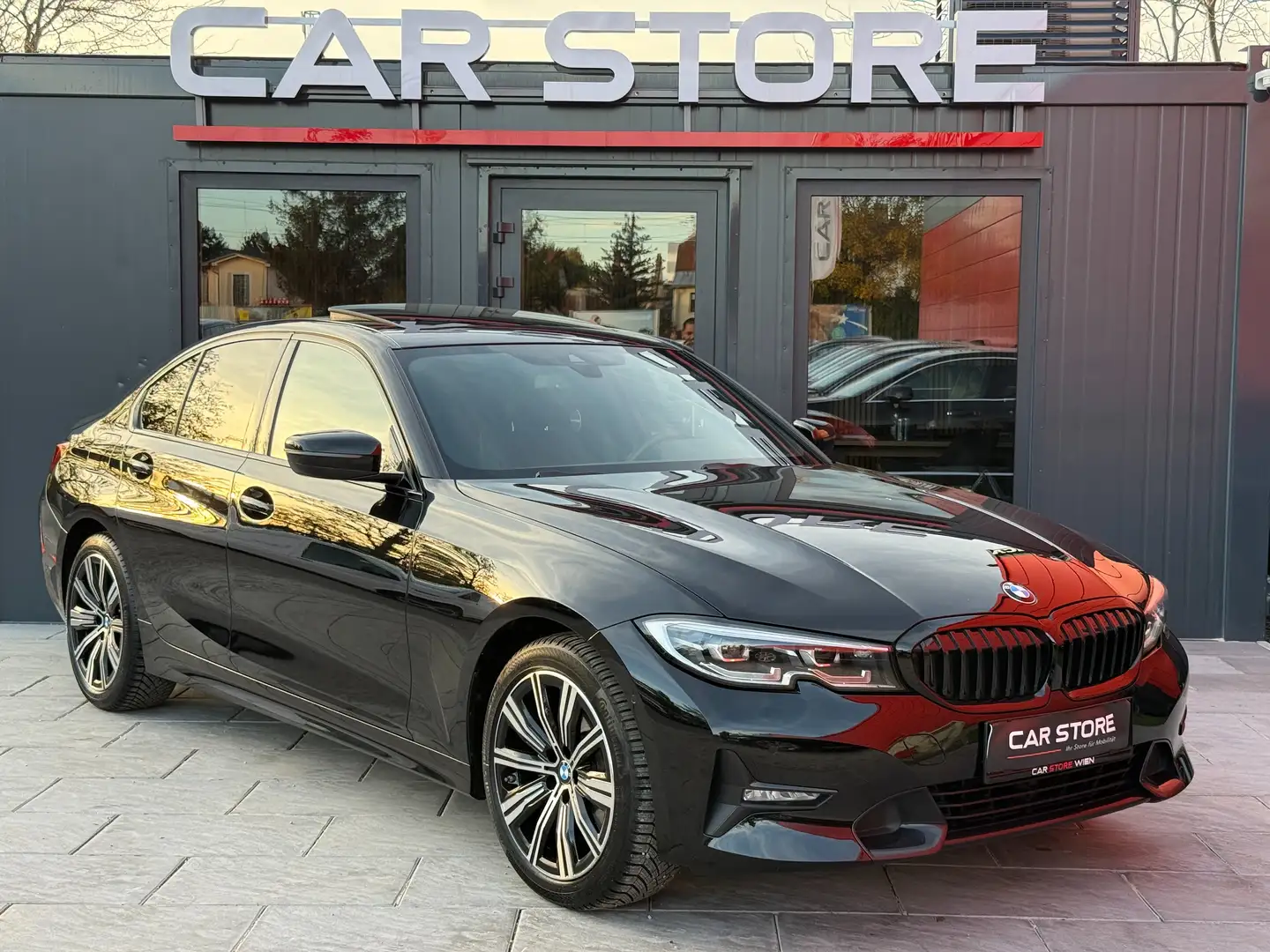 BMW 320 d|SportLine|Schiebedach|LED|Kamera|Leder|Allblack| Schwarz - 1