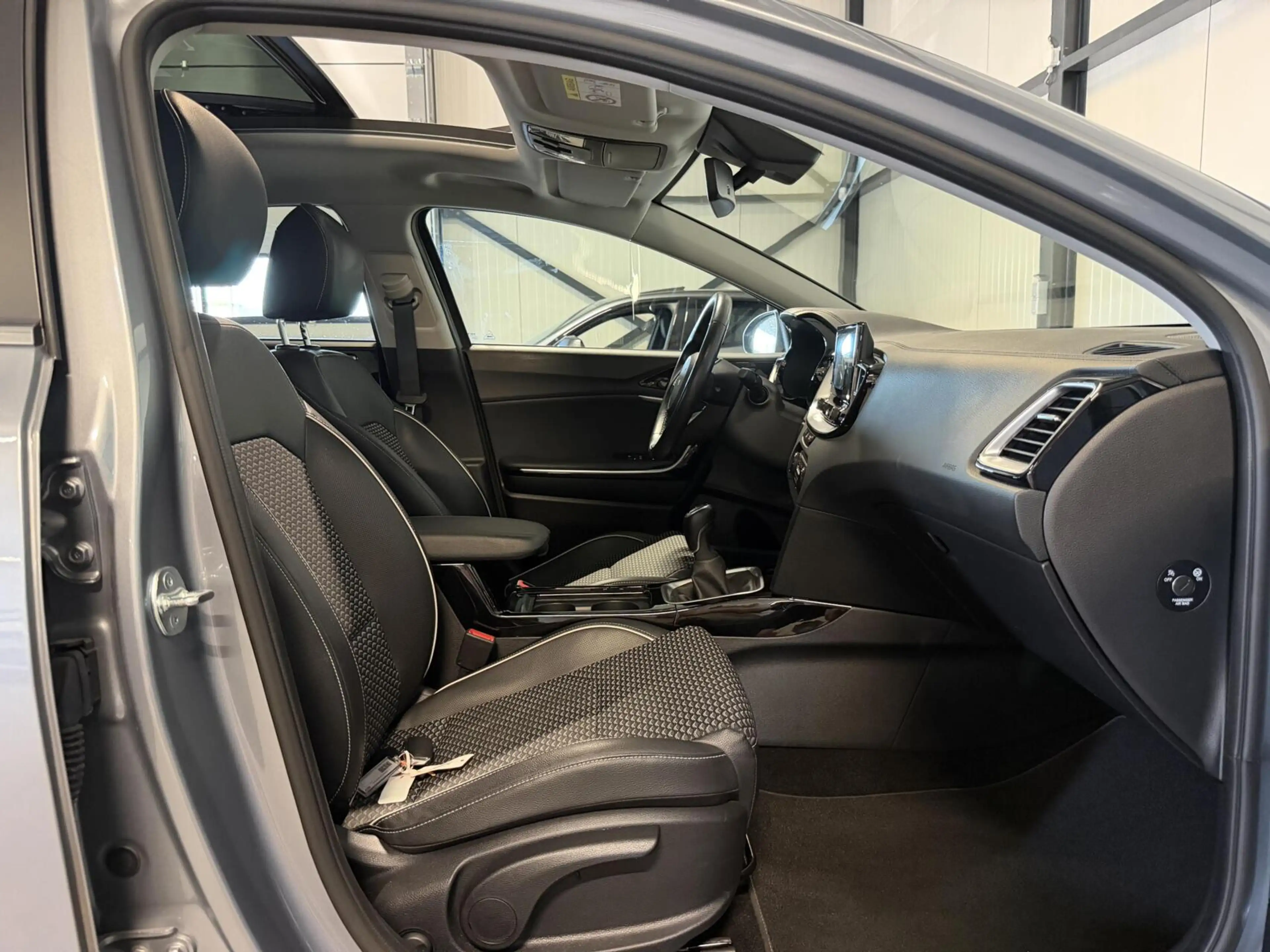Kia Ceed SW / cee'd SW Sportswagon 1.0 T-GDi ExecutiveLine Pano JBL Camer — photo 32