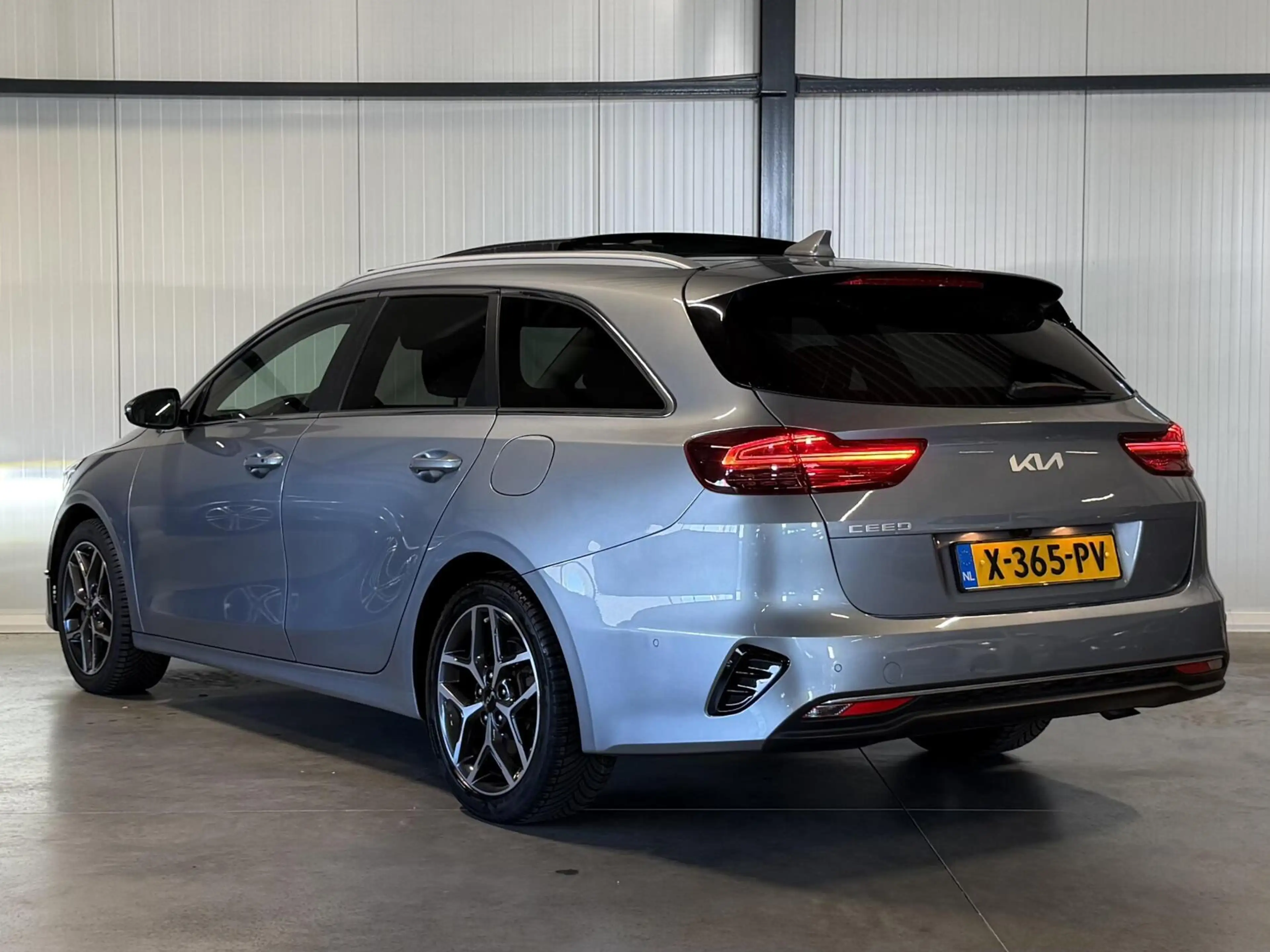 Kia Ceed SW / cee'd SW Sportswagon 1.0 T-GDi ExecutiveLine Pano JBL Camer — photo 28