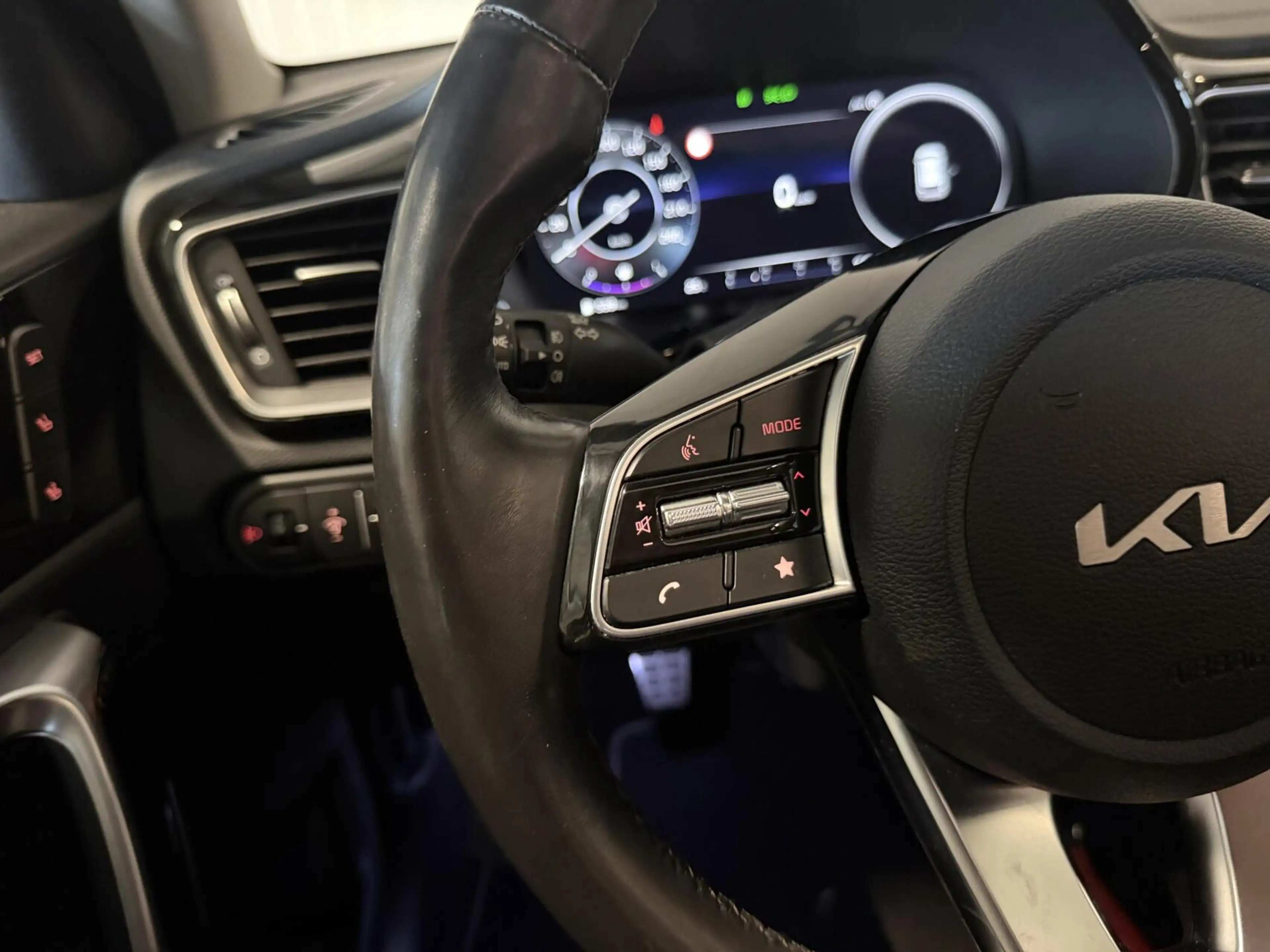 Kia Ceed SW / cee'd SW Sportswagon 1.0 T-GDi ExecutiveLine Pano JBL Camer — photo 9