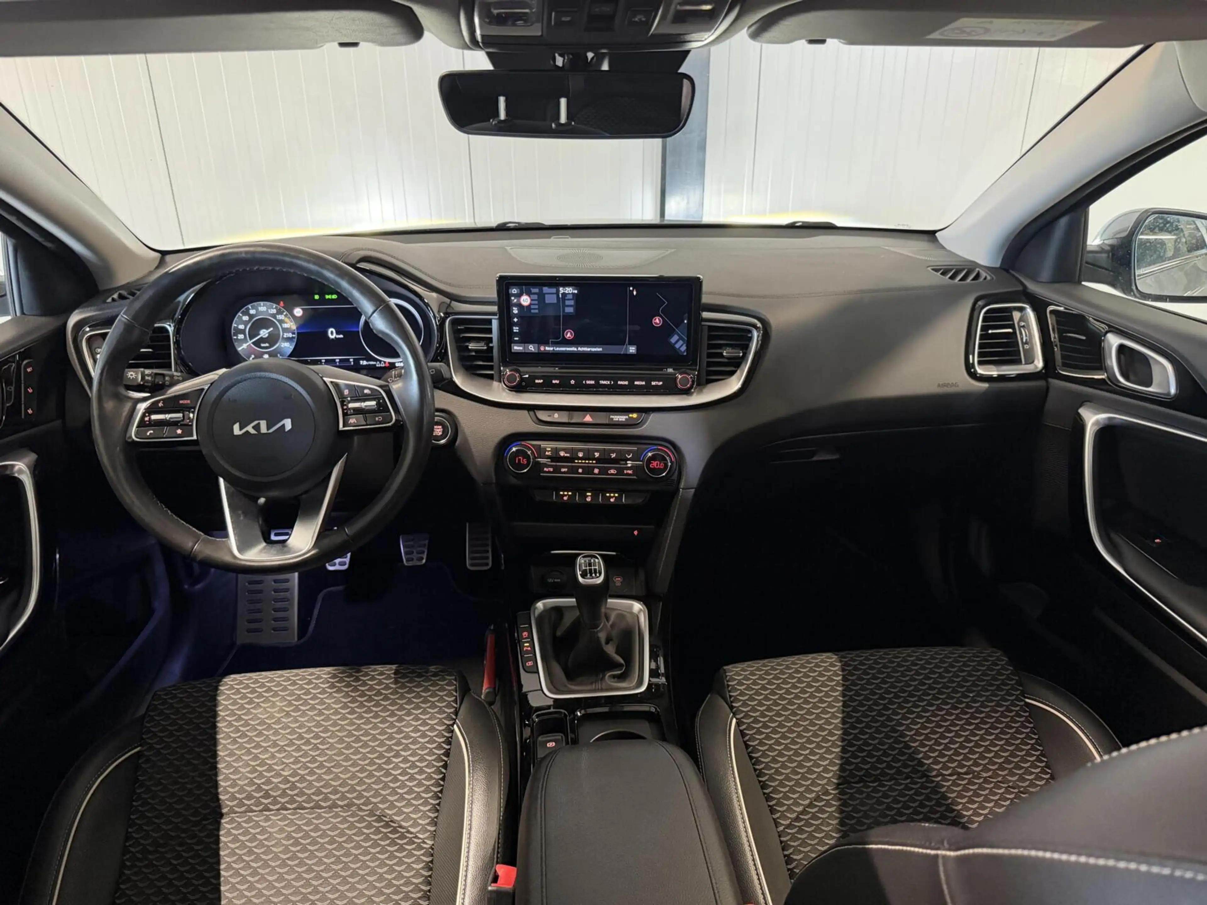 Kia Ceed SW / cee'd SW Sportswagon 1.0 T-GDi ExecutiveLine Pano JBL Camer — photo 31