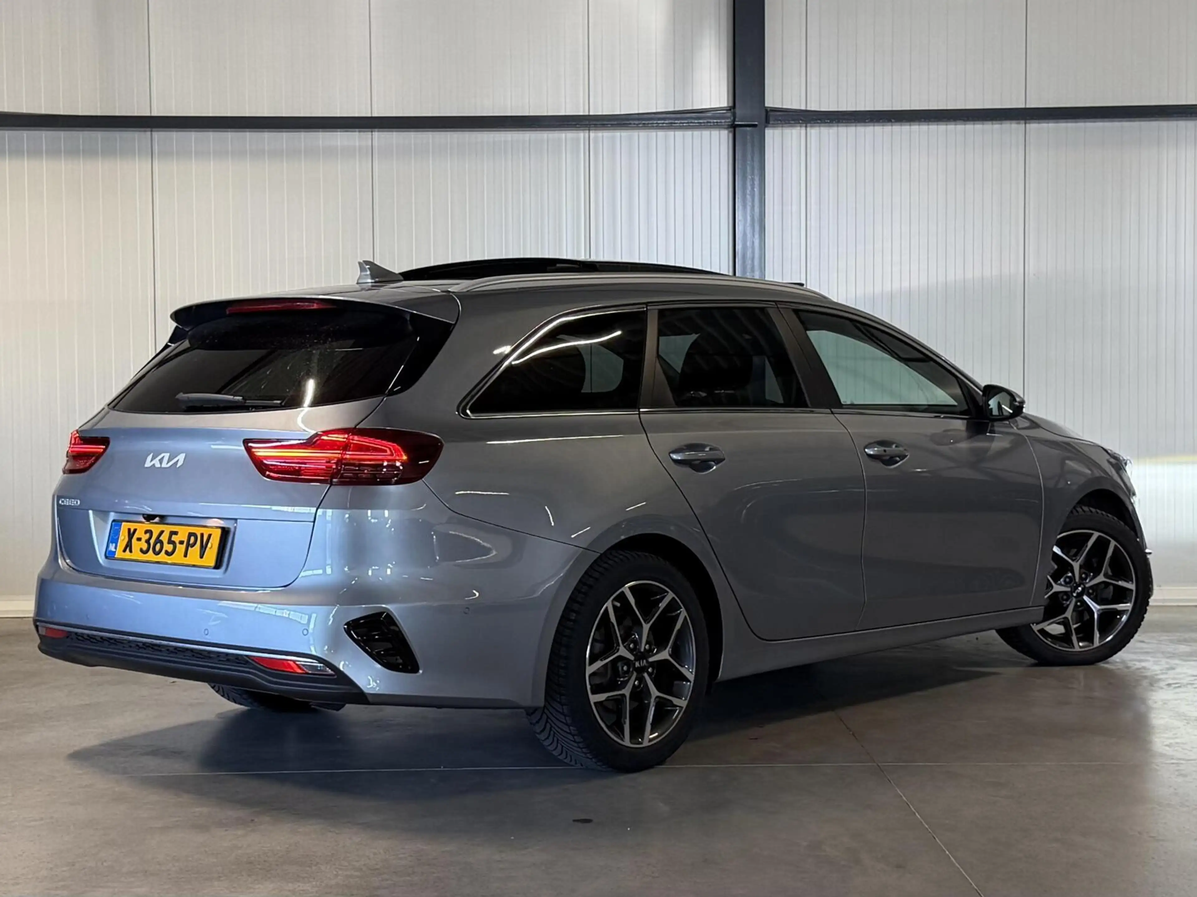 Kia Ceed SW / cee'd SW Sportswagon 1.0 T-GDi ExecutiveLine Pano JBL Camer — photo 3