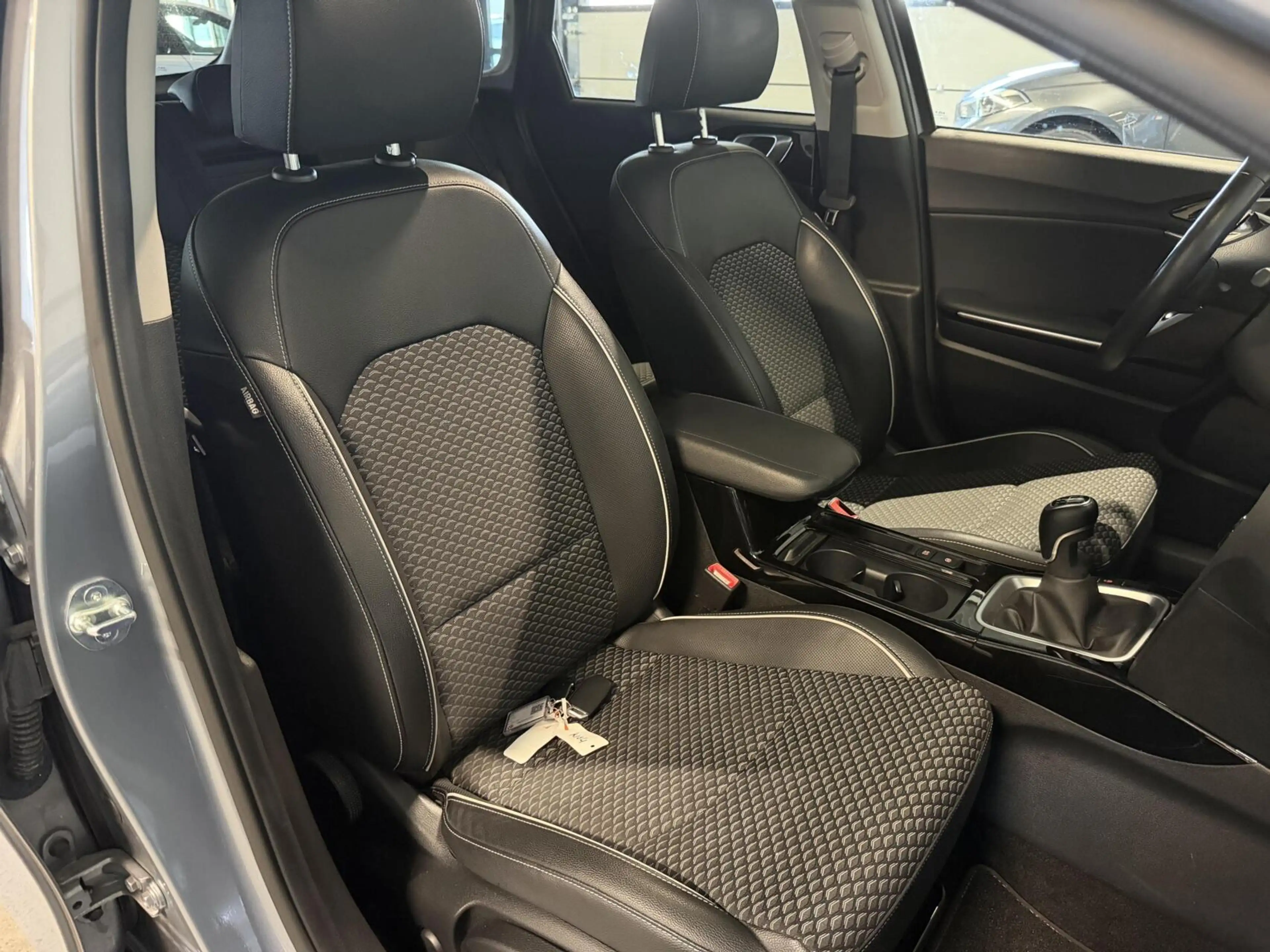 Kia Ceed SW / cee'd SW Sportswagon 1.0 T-GDi ExecutiveLine Pano JBL Camer — photo 34