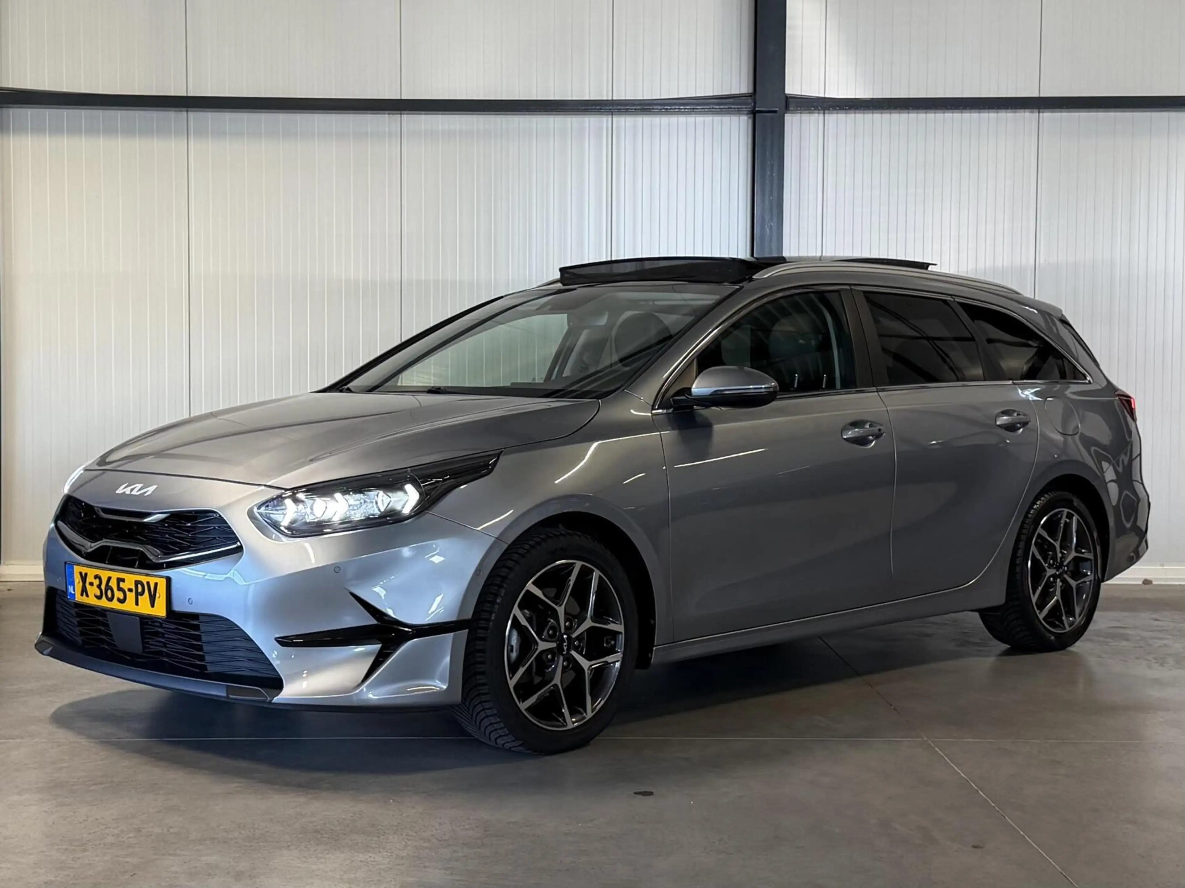 Kia Ceed SW / cee'd SW Sportswagon 1.0 T-GDi ExecutiveLine Pano JBL Camer — photo 24