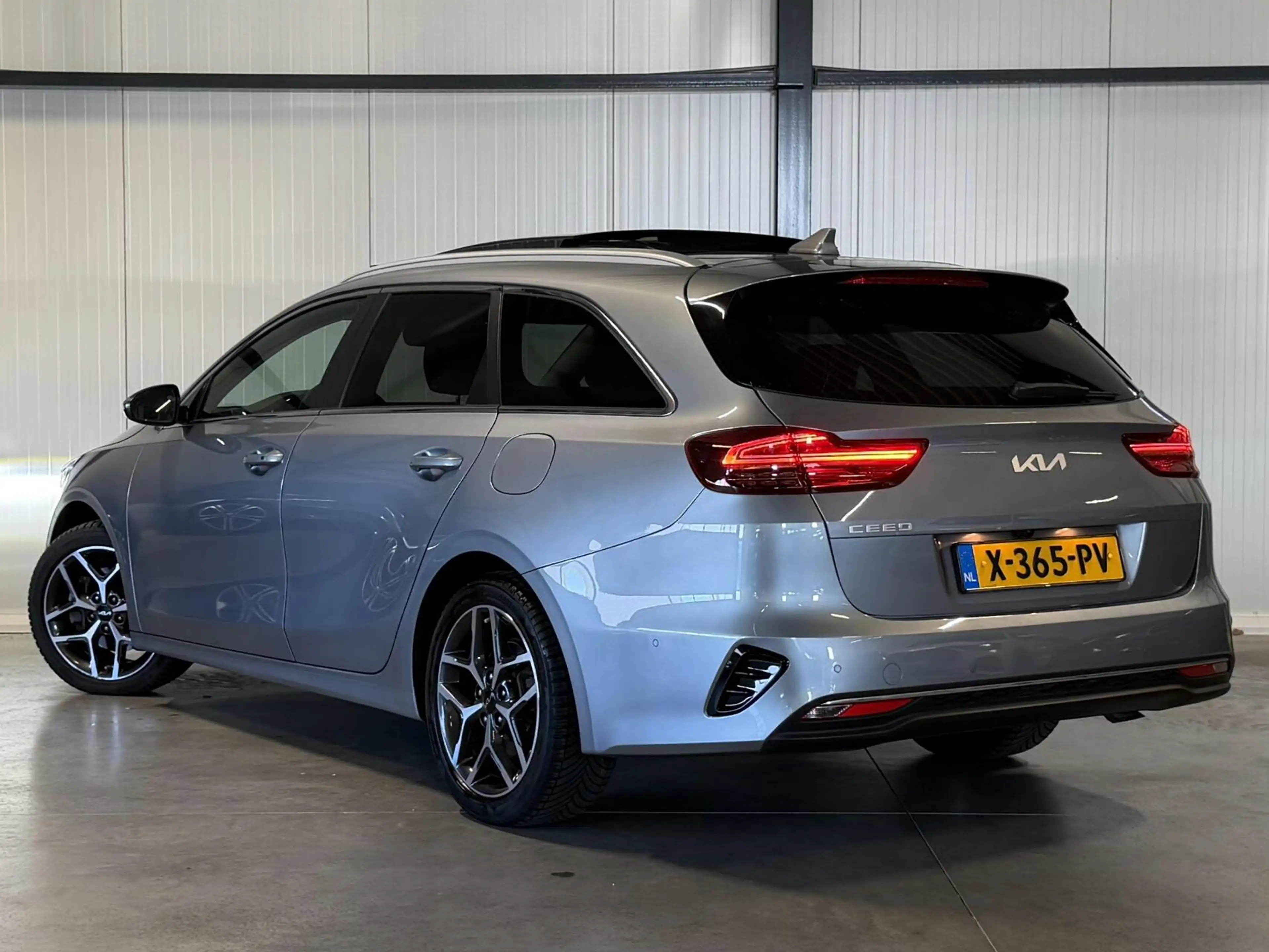 Kia Ceed SW / cee'd SW Sportswagon 1.0 T-GDi ExecutiveLine Pano JBL Camer — photo 29