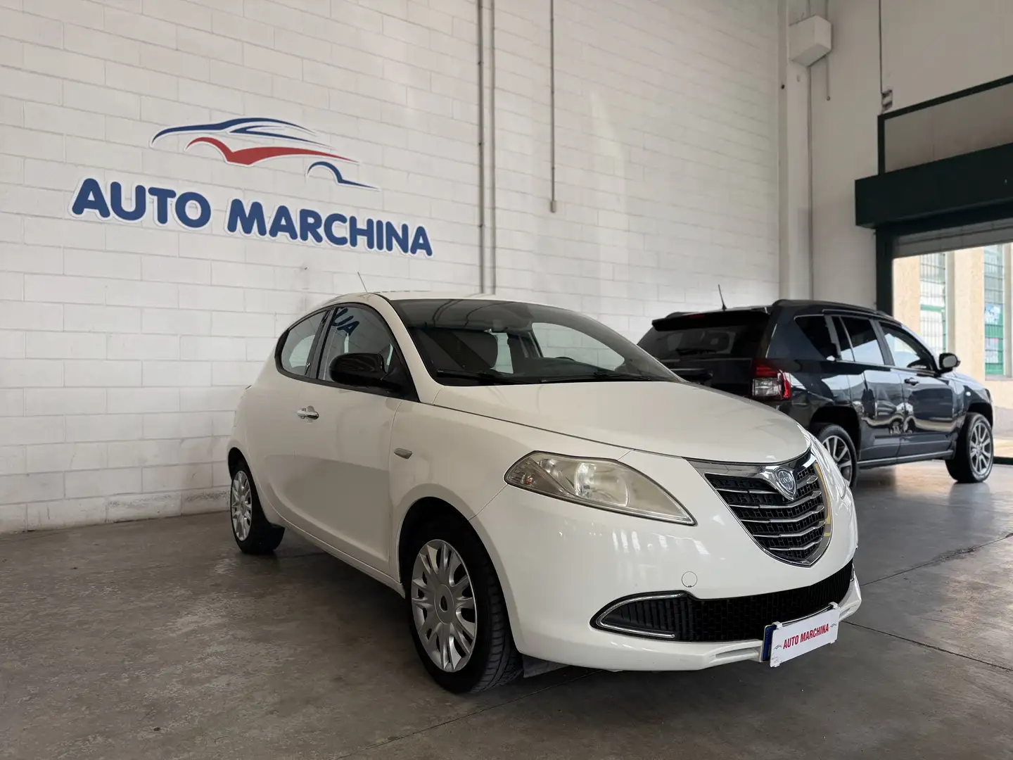 Lancia Ypsilon 1.2 PLATONIUM OCCASIONE Blanc - 1