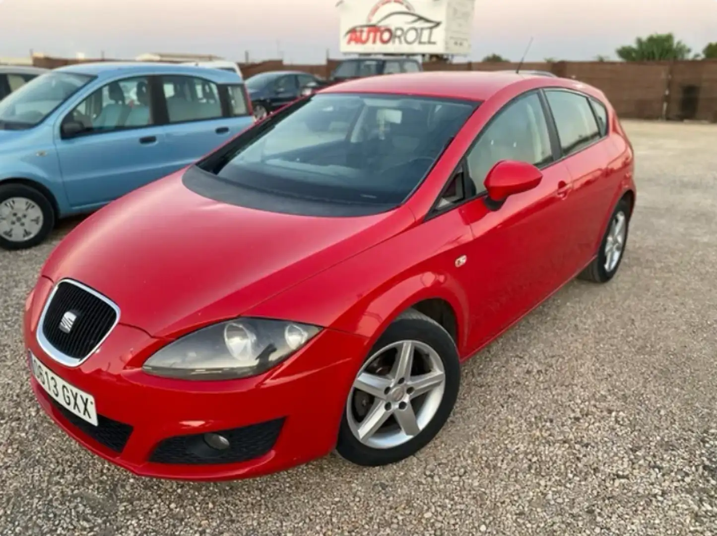 SEAT Leon Berlina Manual de 5 Puertas Rojo - 1