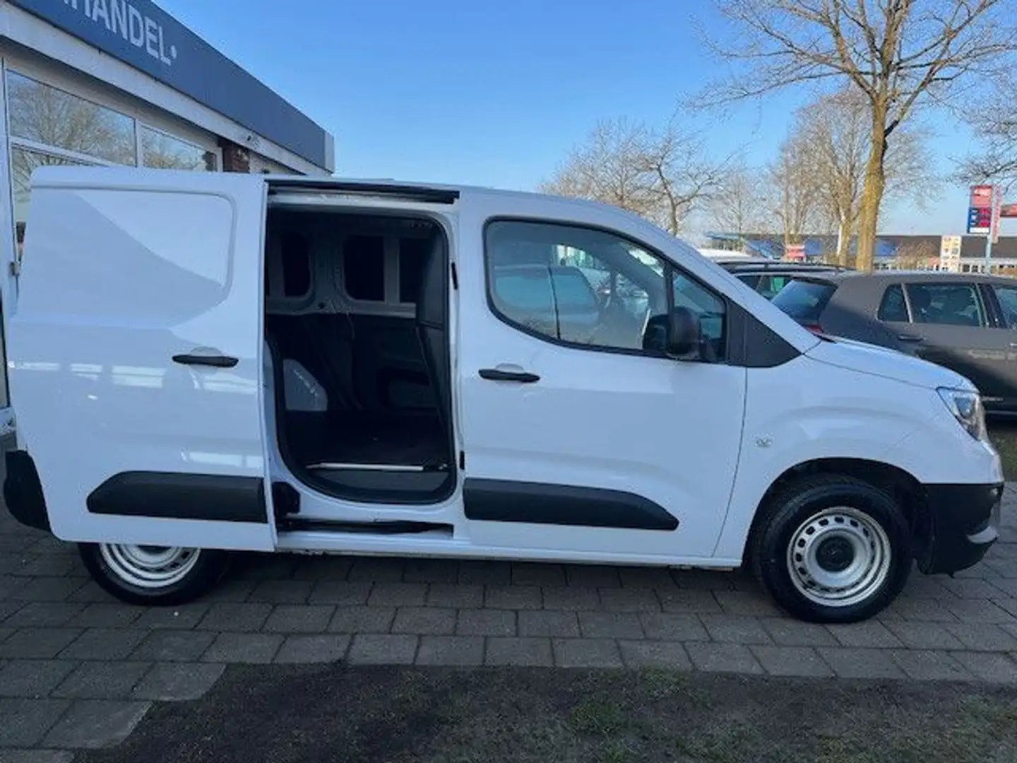 Opel Combo E Cargo Edition NAV TEMP Allwetter ..!!! Weiß - 2