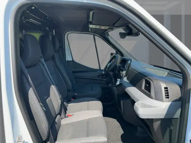 Renault Master view 8