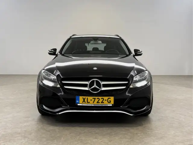 Mercedes-Benz C-Class view 8