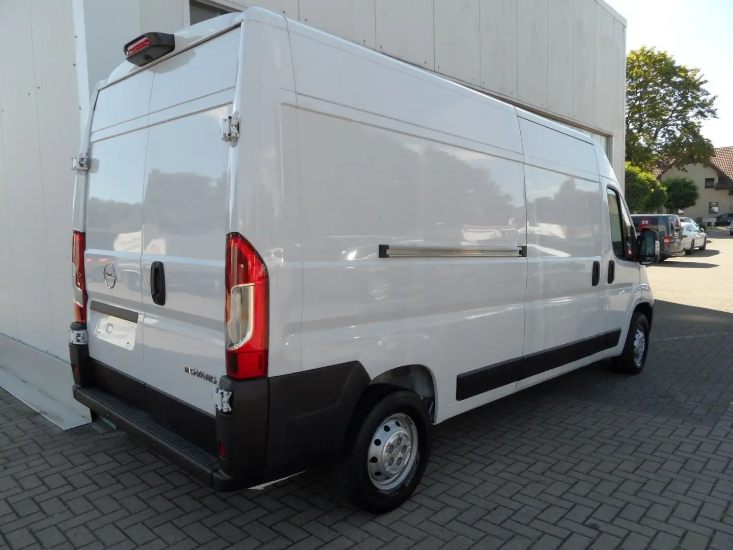 Opel Movano C Kasten L3H2 3,5t Edition+Navi+Kamera Weiß - 2