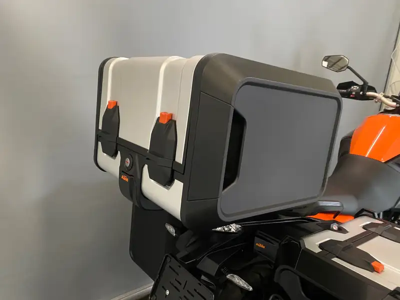 KTM 1050 Adventure - foto 8