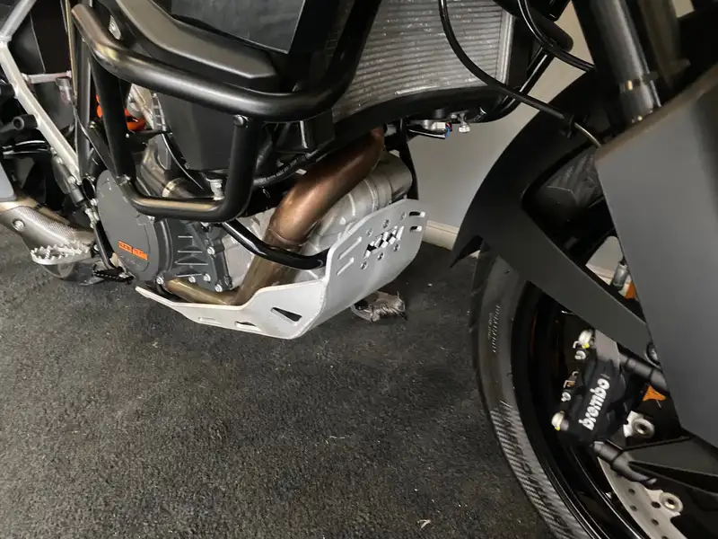 KTM 1050 Adventure - foto 4