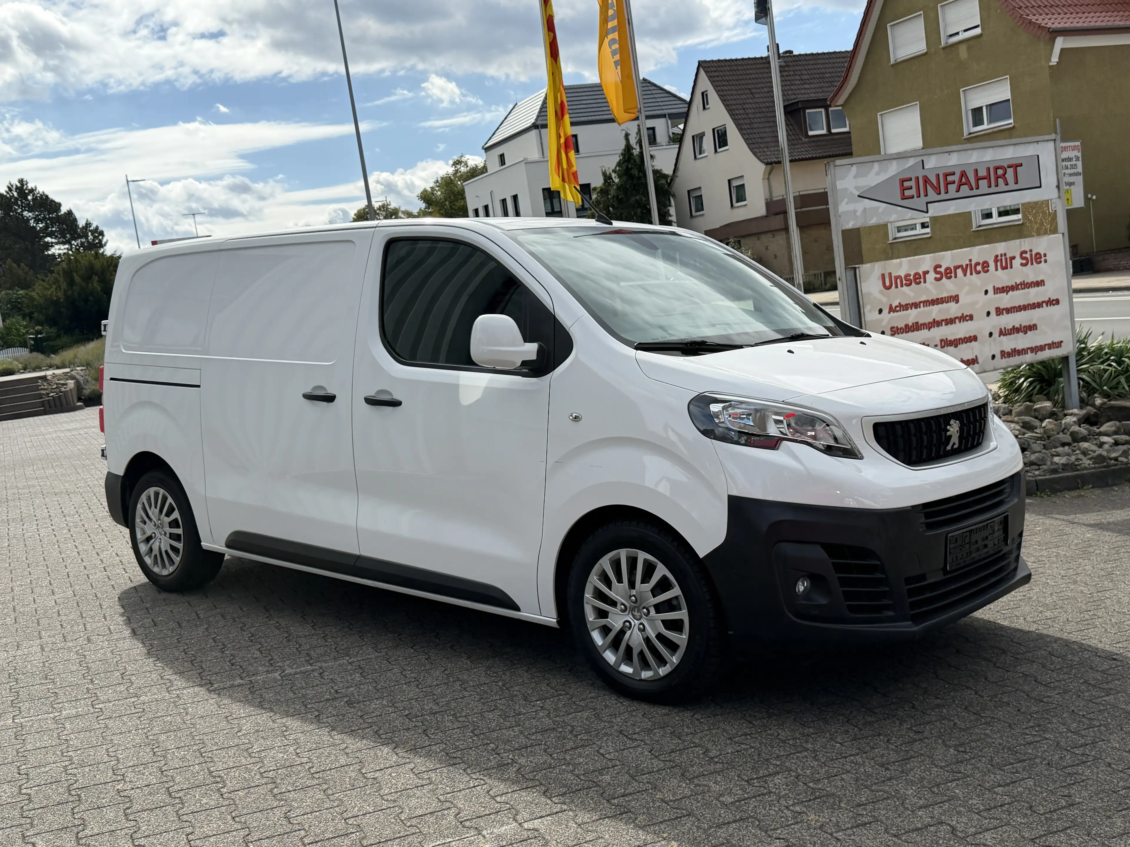 Peugeot Expert Premium ~Klima~AHK~Rückfahkam~ — photo 2