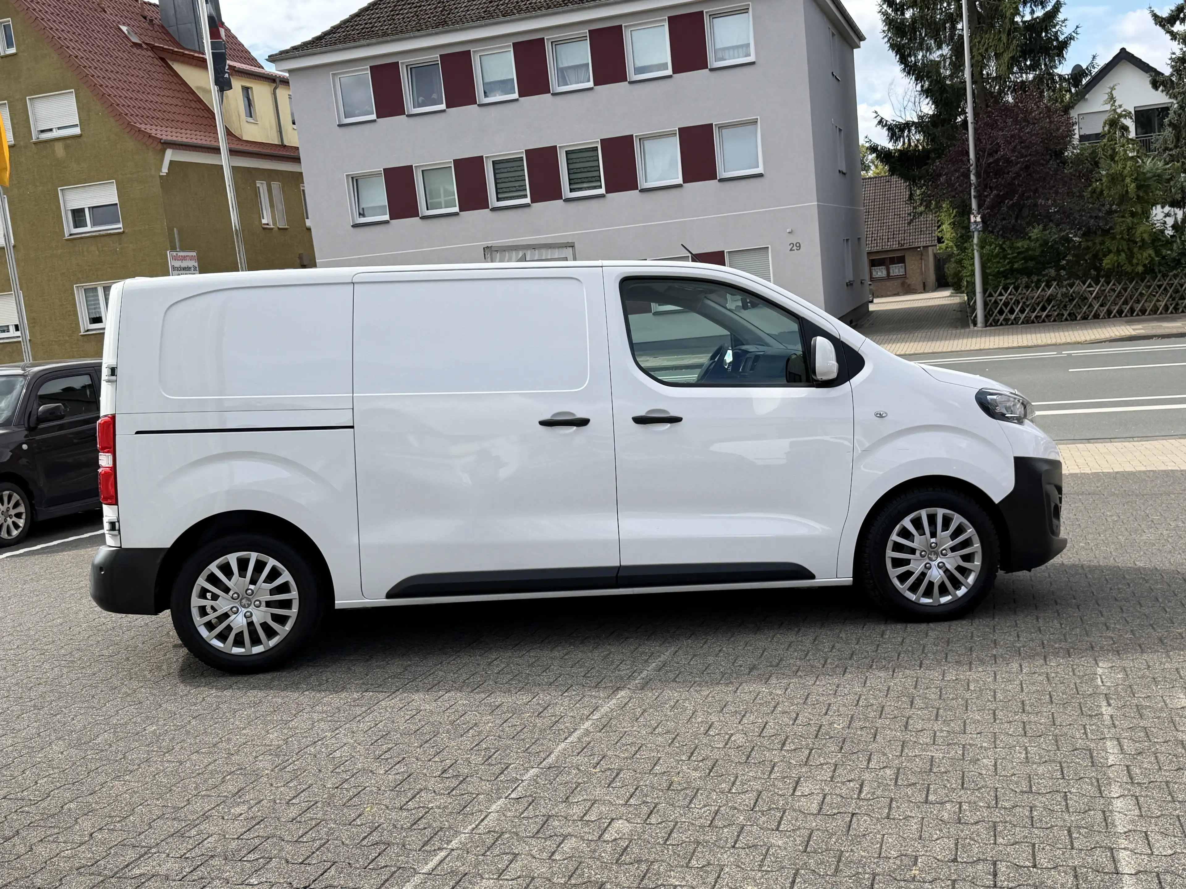Peugeot Expert Premium ~Klima~AHK~Rückfahkam~ — photo 4