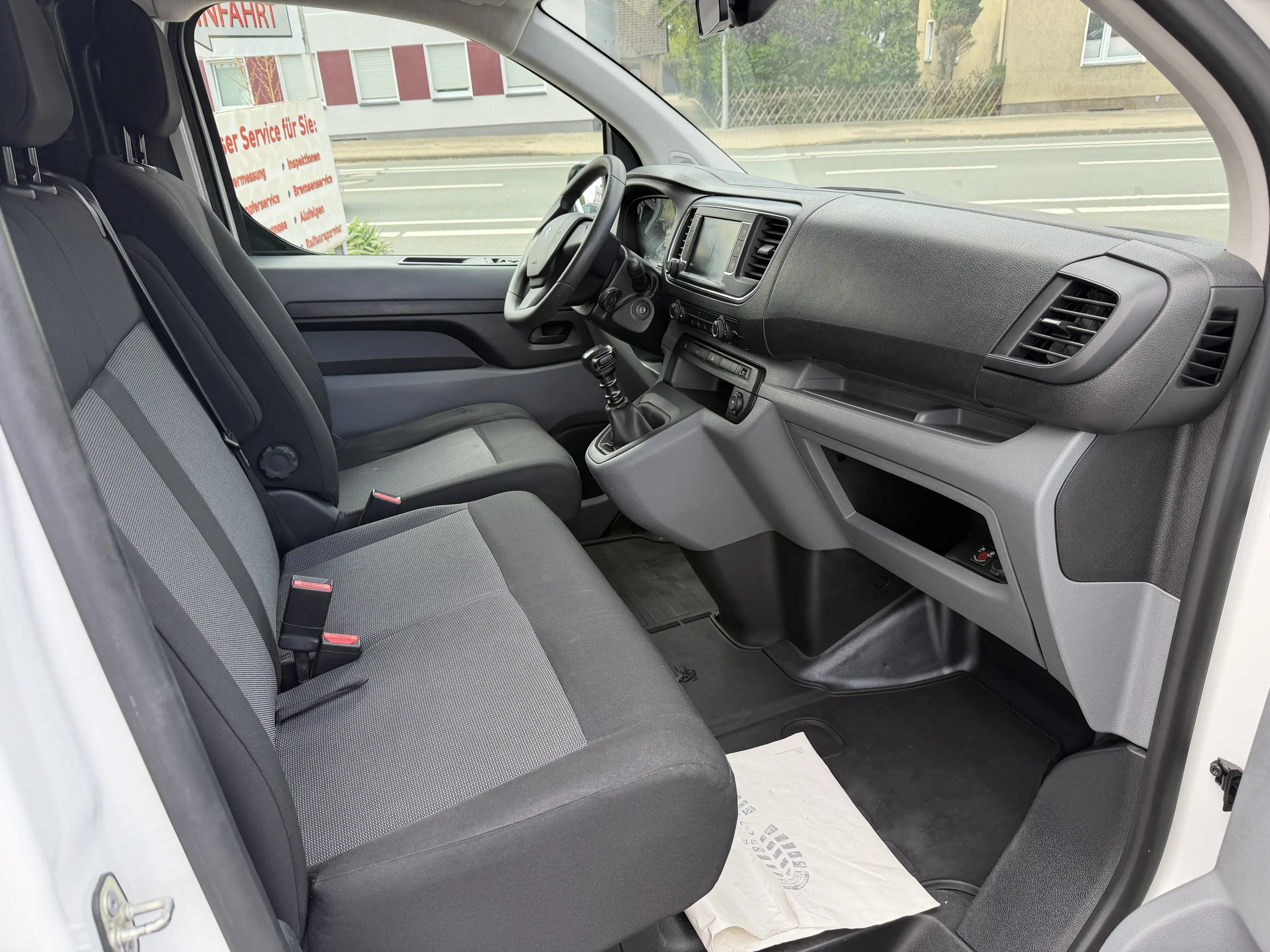 Peugeot Expert Premium ~Klima~AHK~Rückfahkam~ — photo 8