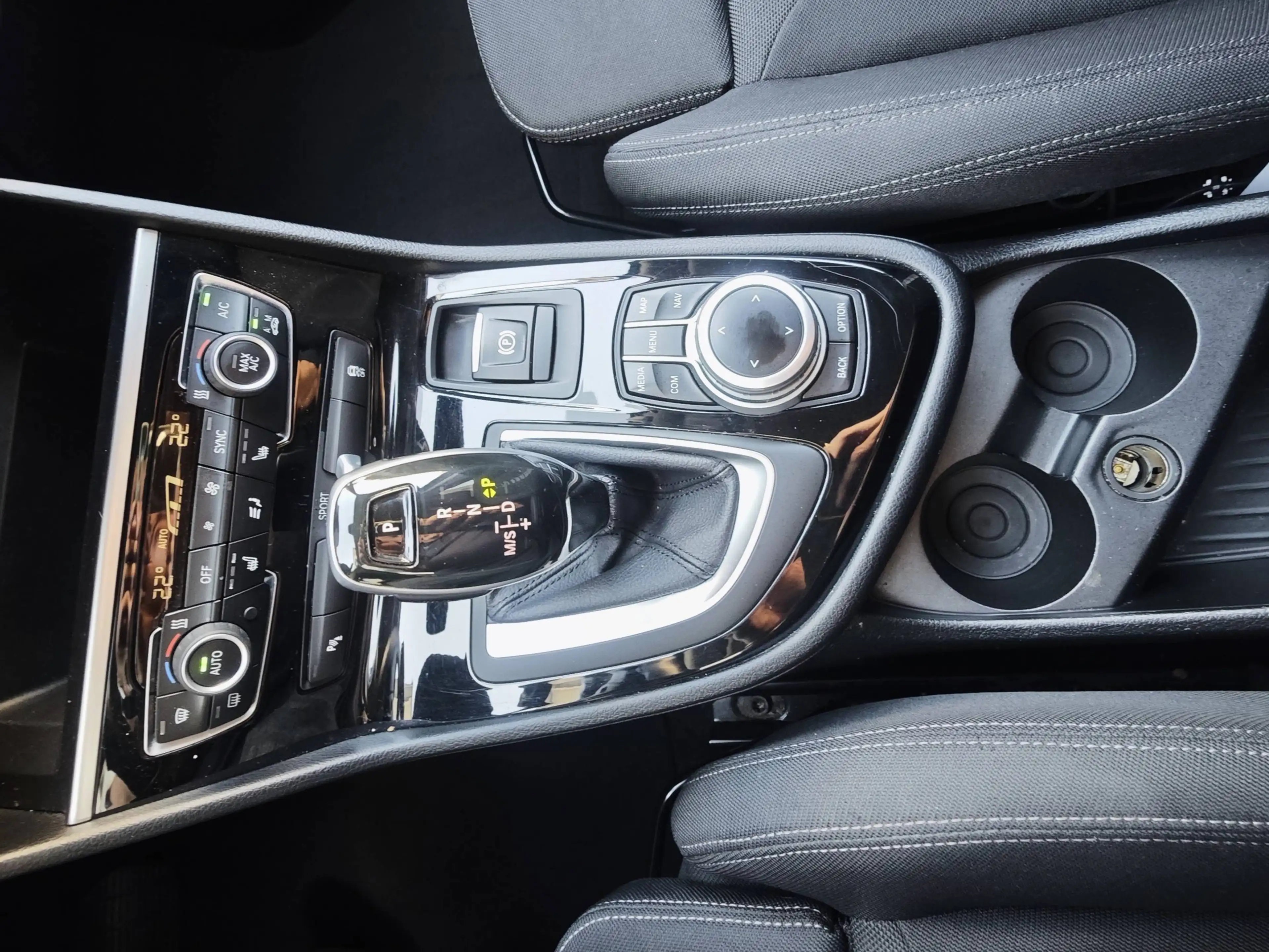 BMW 216 d Advantage Automatik 1. Besitz, NP € 41.262,- — photo 14