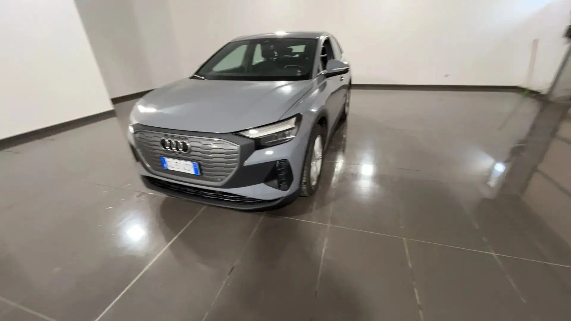 Audi Q4 e-tron Q4 Sportback e-tron 35 Business Grau - 1