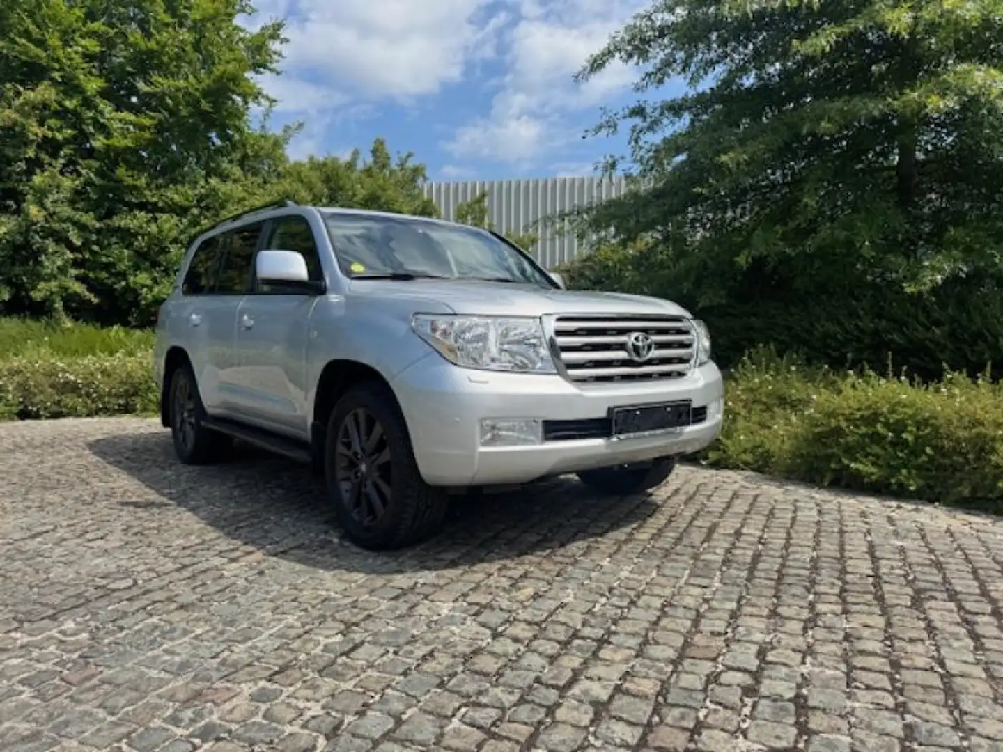 Toyota Land Cruiser LC V8 7 SEATS  60th Annyversar Grijs - 1