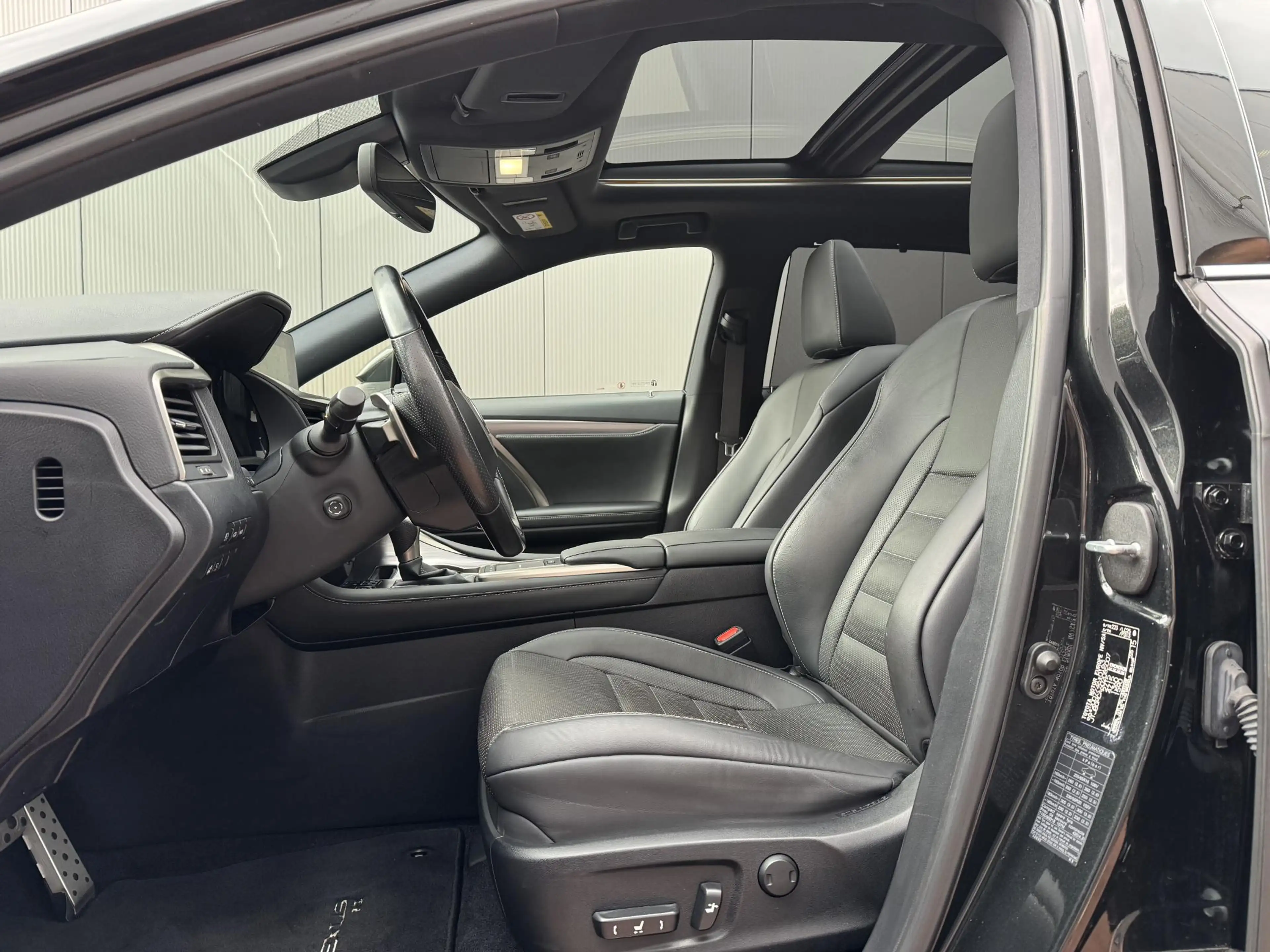 Lexus RX 450h AWD F Sport (full Lexus dealer) 1st Owner (Margin — photo 5