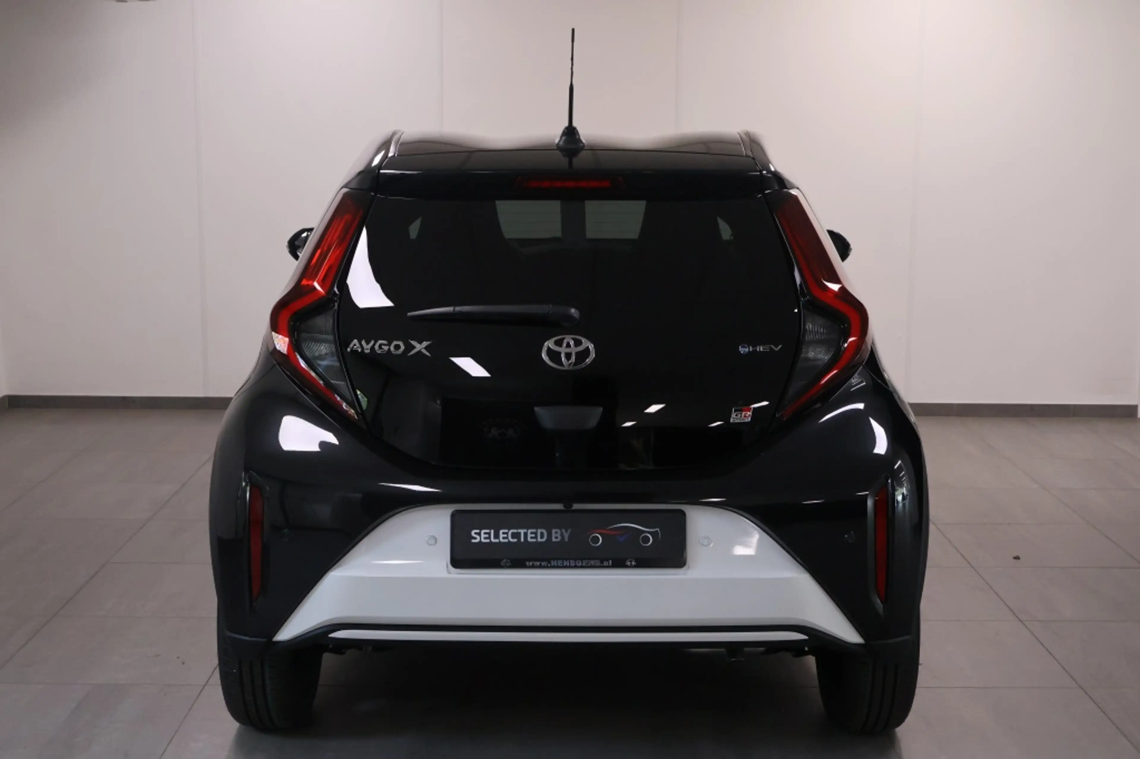 Toyota Aygo X Hybrid 115 GR Sport | € 2.000 Voordeel — photo 4