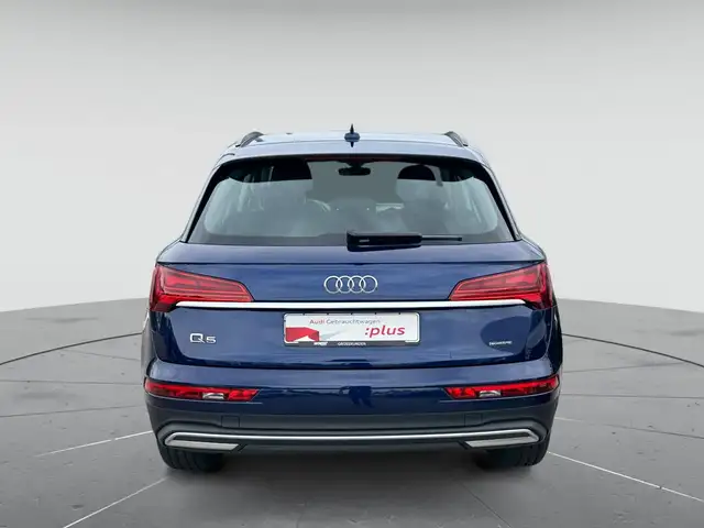 Audi Q5 view 7