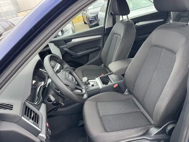 Audi Q5 view 17