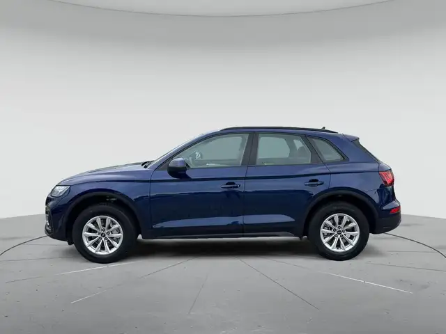 Audi Q5 view 6
