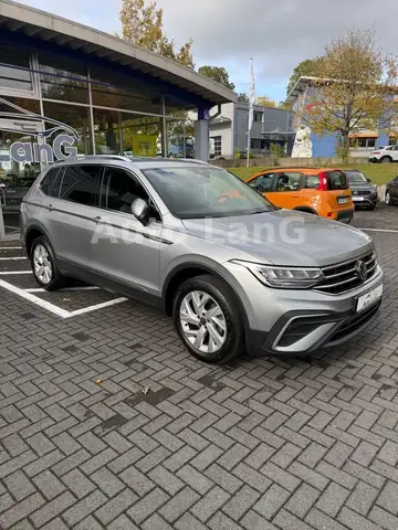 Volkswagen Tiguan Allspace Facelift 7 Sitzer DSG NAVI AHK