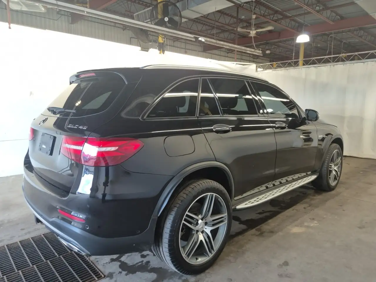 Mercedes-Benz GLC снимка Mercedes-Benz GLC