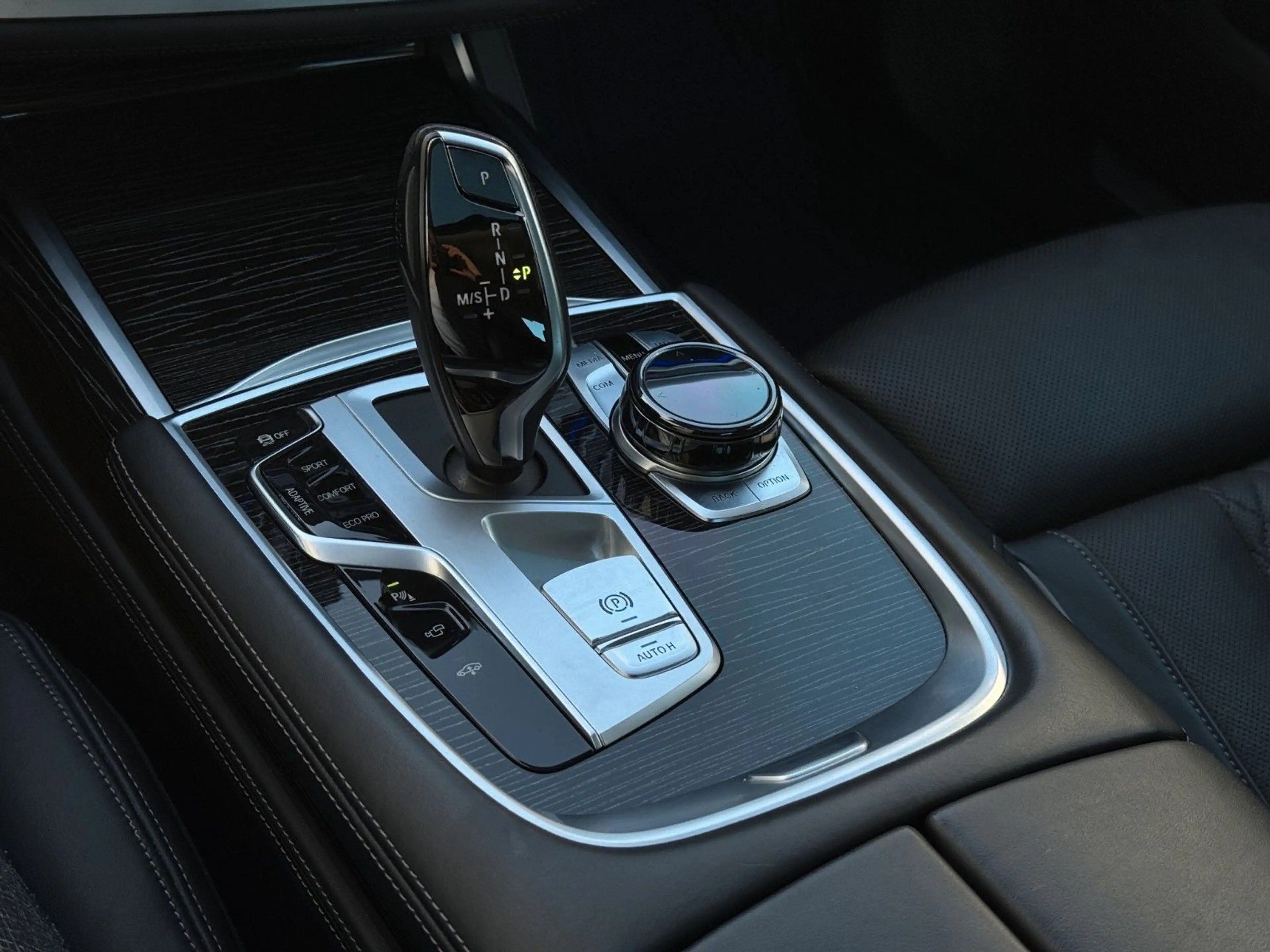 BMW 740 d xDrive Laser|Massage|Standheizung|H&K|PANO — photo 15