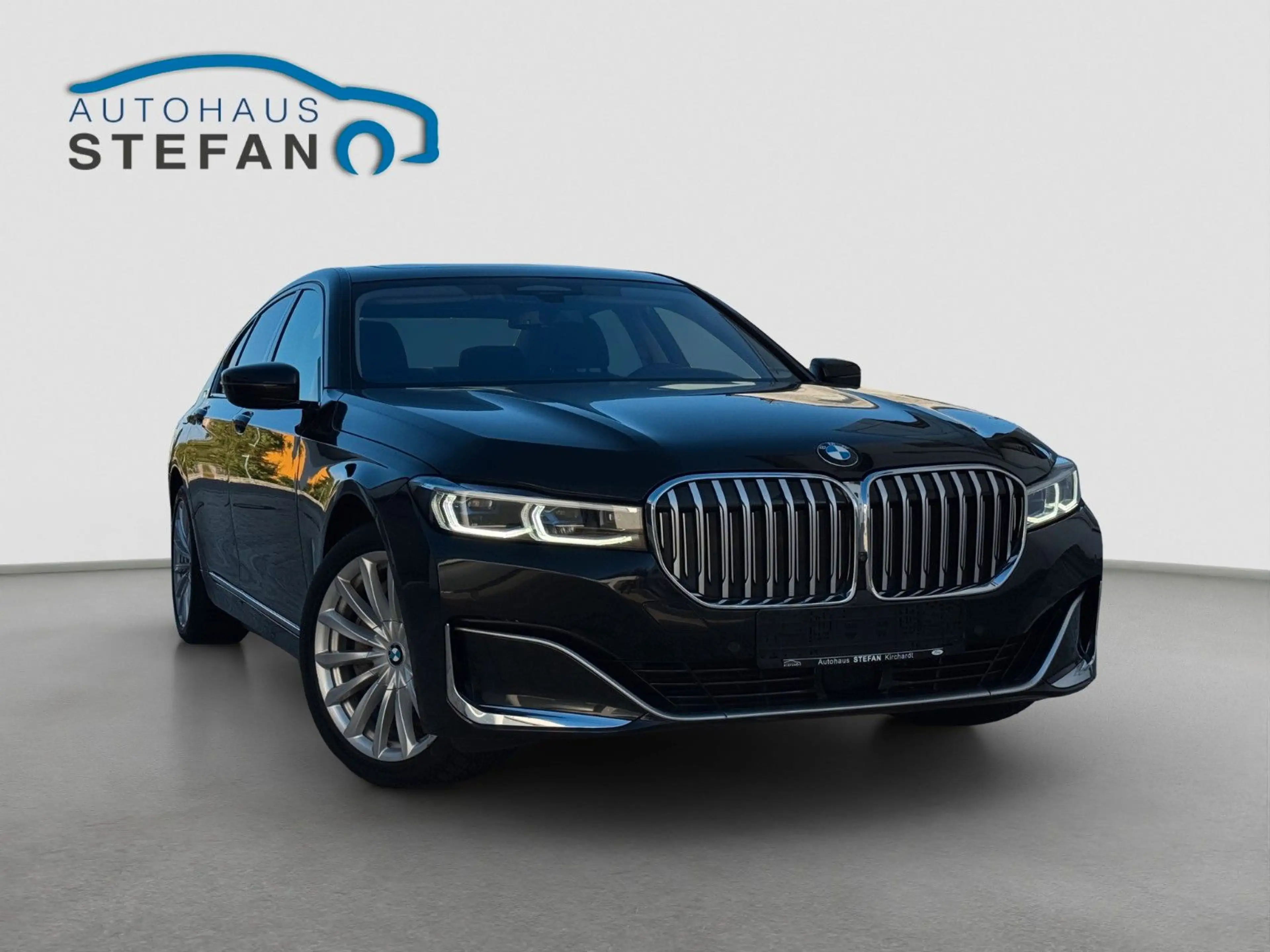 BMW 740 d xDrive Laser|Massage|Standheizung|H&K|PANO — photo 2