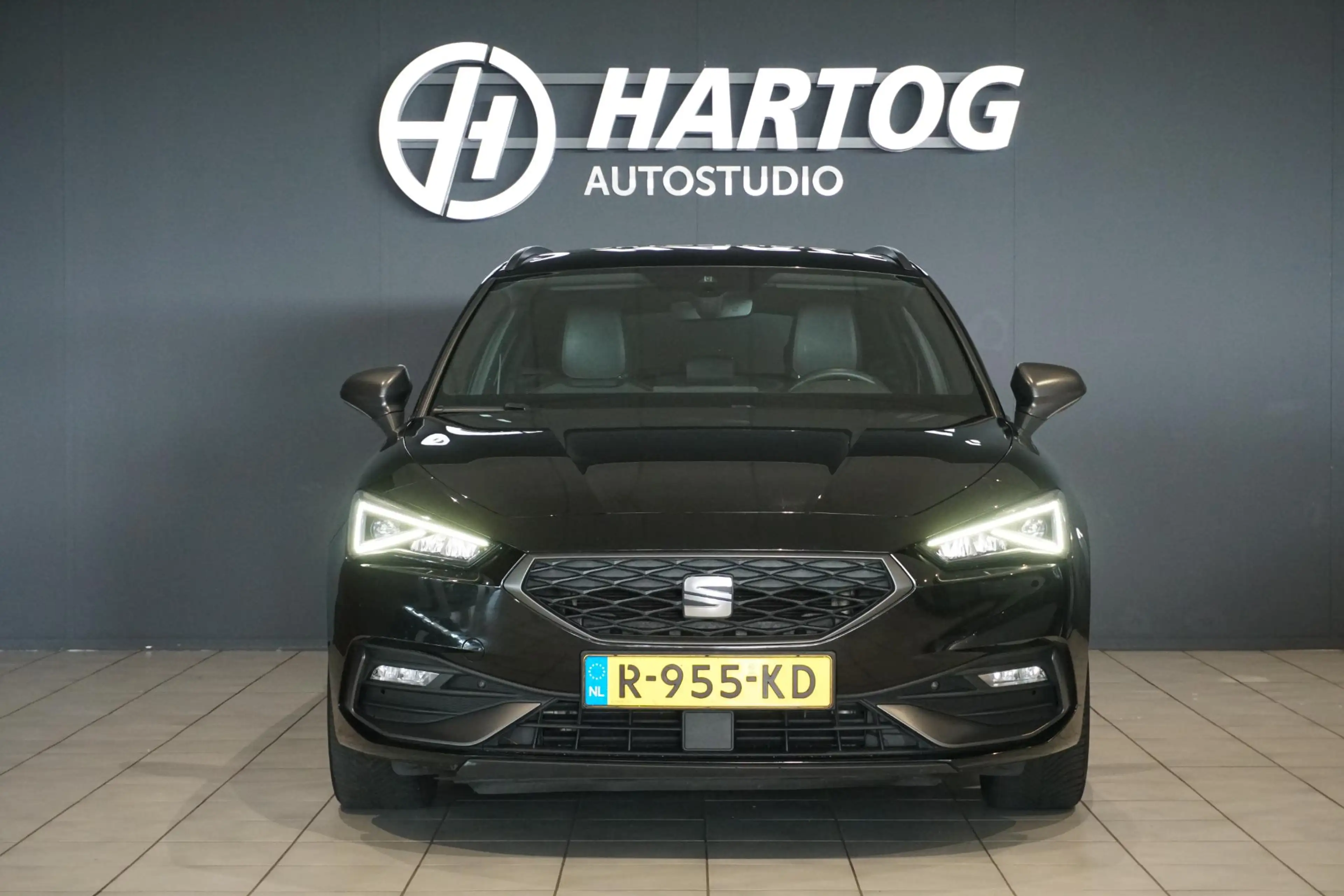 SEAT Leon Sportstourer 1.5 eTSI FR Business Intense * DEALER — photo 10