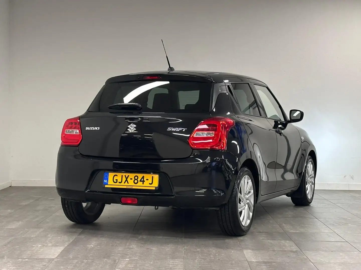 Suzuki Swift 1.2 Select Smart Hybrid | Adaptive Cruise Control Noir - 2