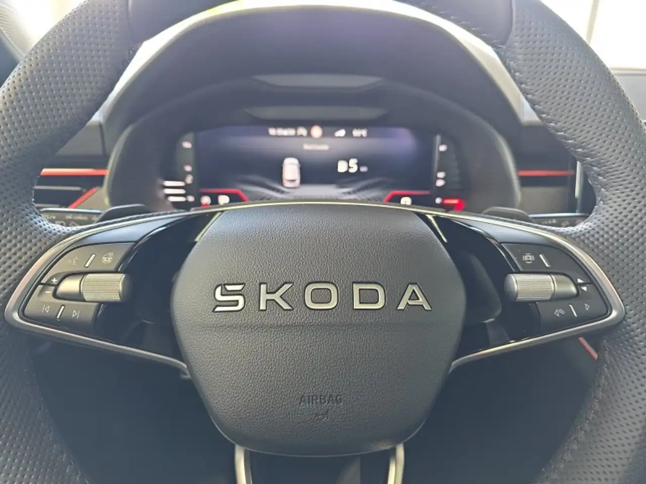 Skoda Kamiq Monte Carlo 1,5TSI DSG AHK/Matrix/el.Klappe, миниатюра 25