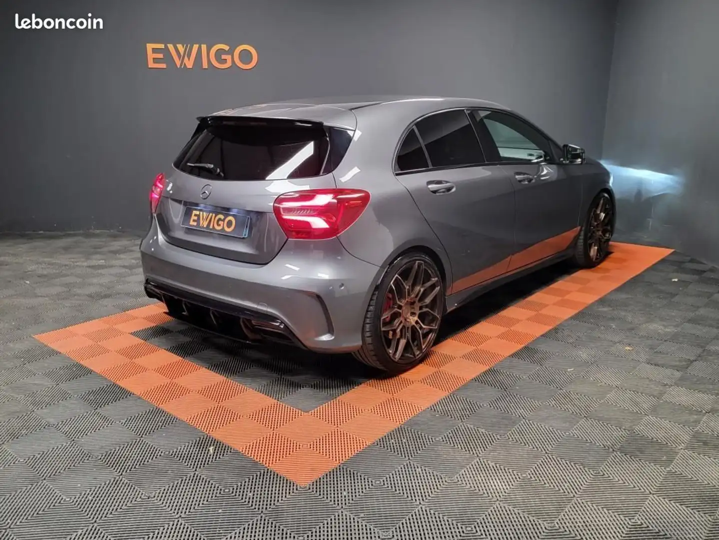 Mercedes-Benz A 45 AMG Mercedes 2.0 45 380ch AMG 4MATIC BVA7 IMMAT FRANCE Gris - 2