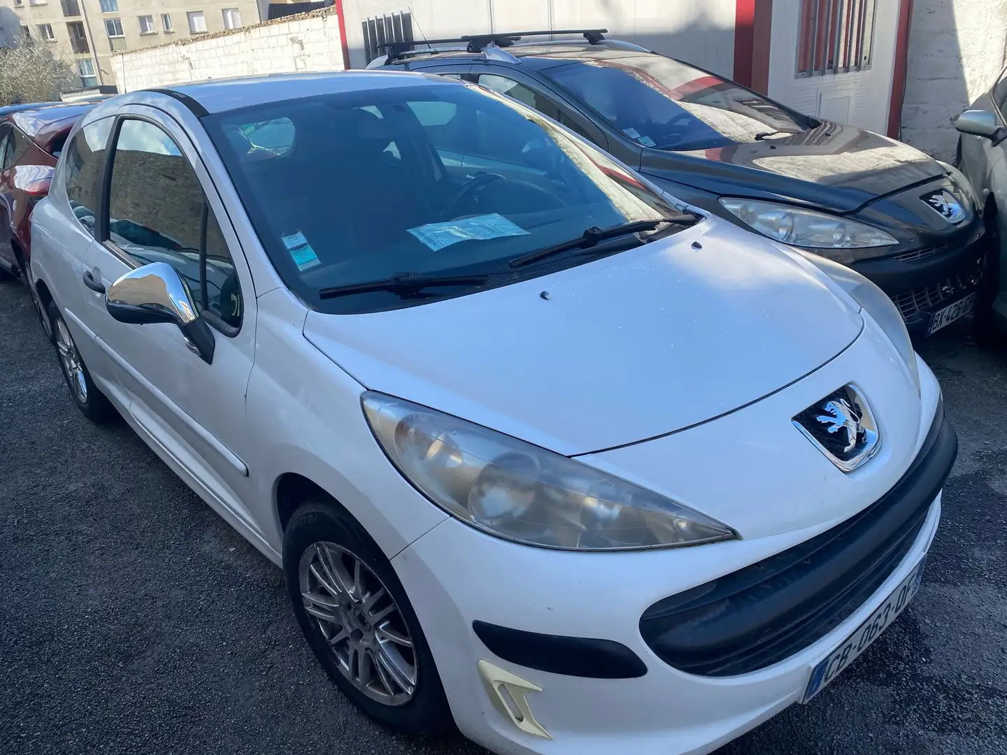 Peugeot 207 1.4 HDi 70ch Trendy - 1