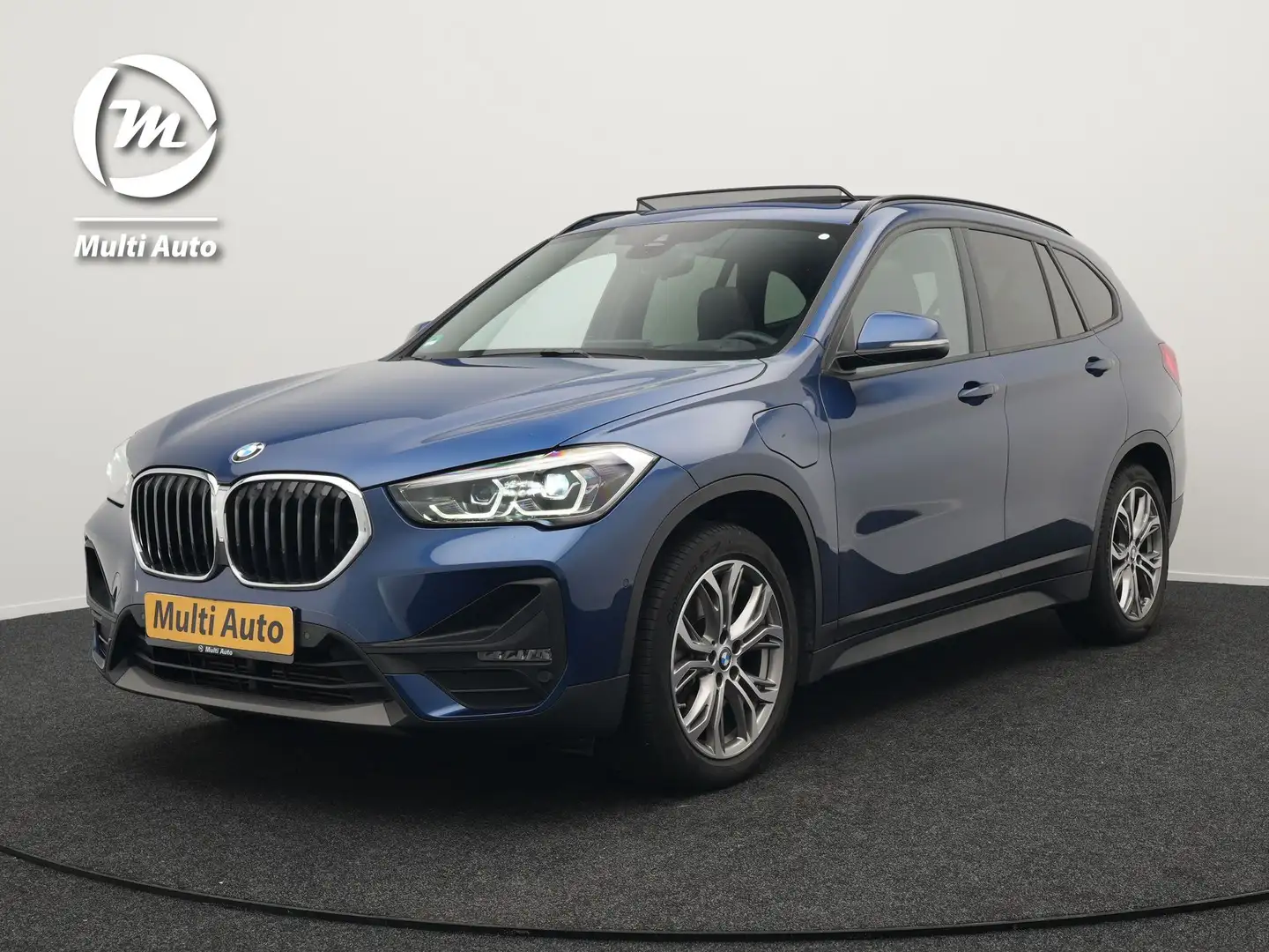 BMW X1 xDrive25e Sportline Plug In Hybrid 220pk PHEV | Pa Blauw - 1