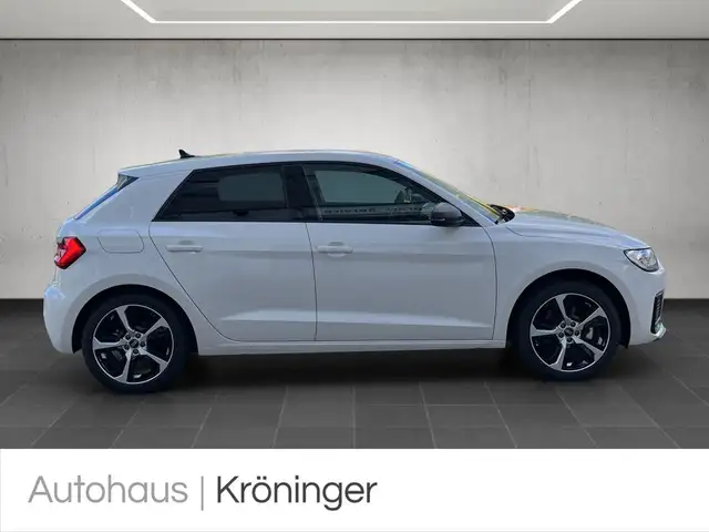 Audi A1 view 4
