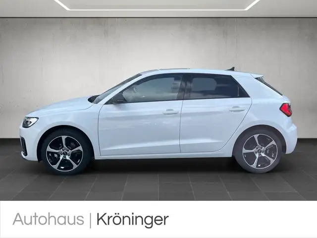 Audi A1 view 3