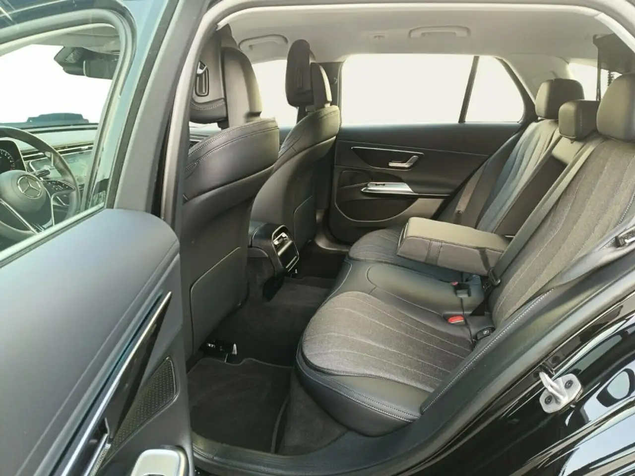 Mercedes-Benz E 300 de T AVANTGARDE/DIGITAL LIGHT/360'/AHK/SHZ 13