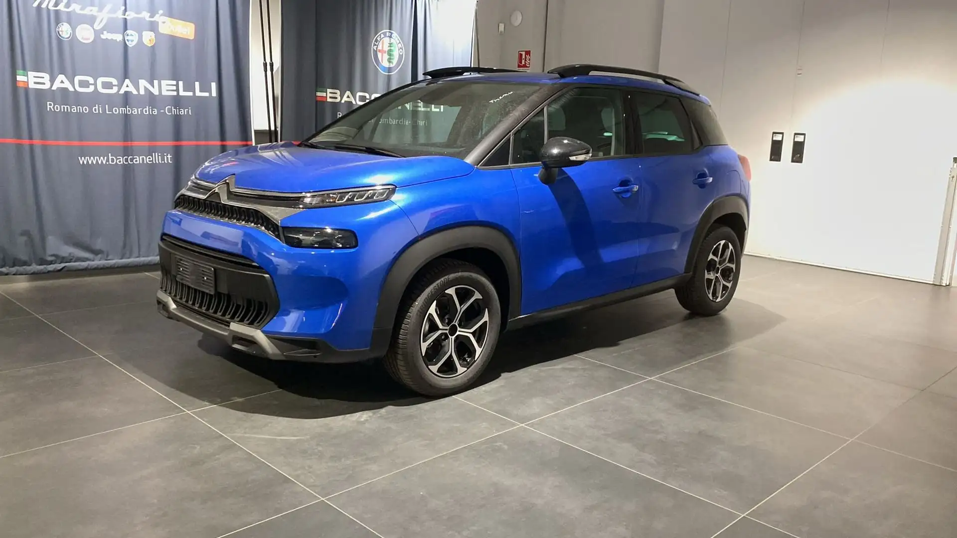 Citroen C3 Aircross PureTech 110 S&S Plus Blau - 1
