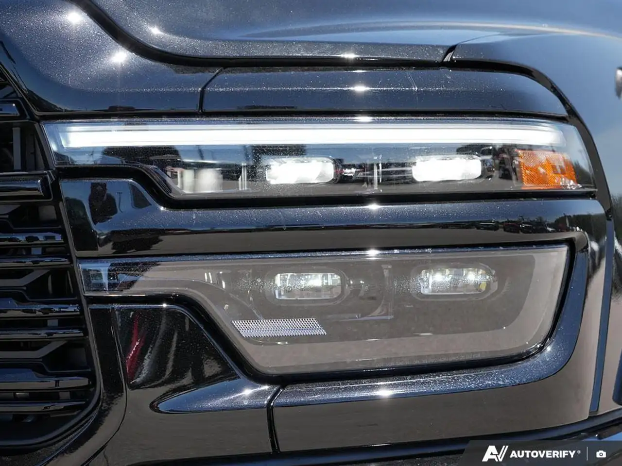 RAM 3500 снимка RAM 3500