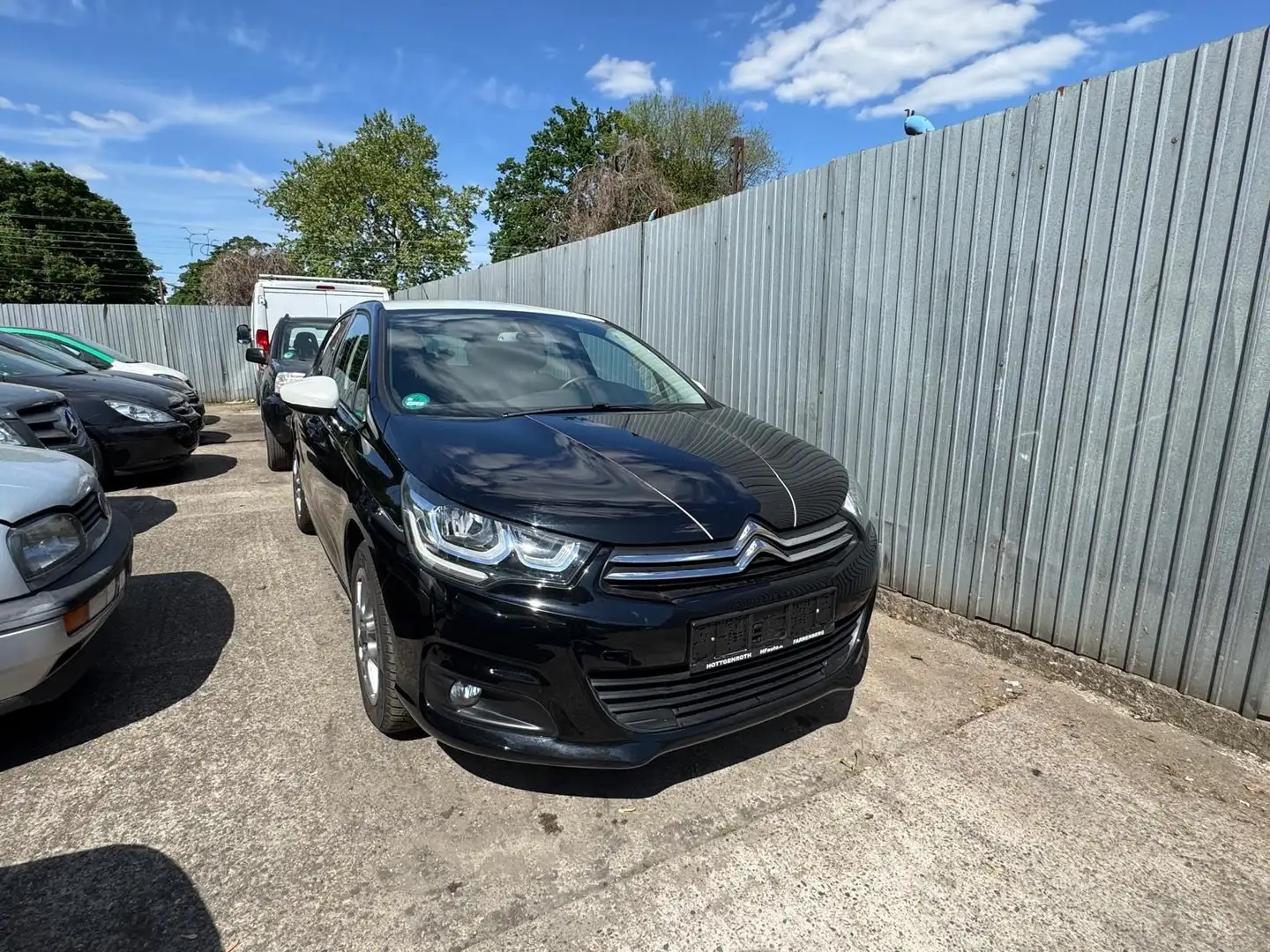 Citroen C4 Lim. Attraction *2.HAND*MOTOR UNRUHIG Fekete - 1