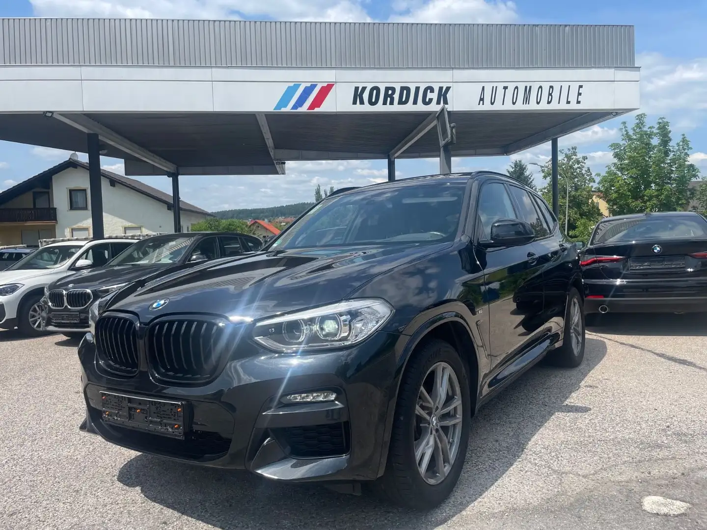 BMW X3 xDrive 20dA ///M-SPORTPAKET/PANO/AHK/CAM Negro - 1