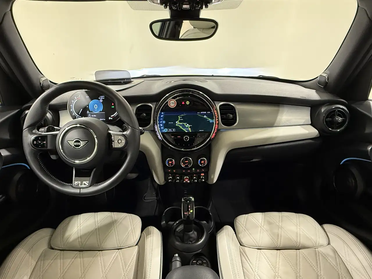 MINI Cooper S 5-Türer Aut Navi RFK HUD HK Pano DA PA 11