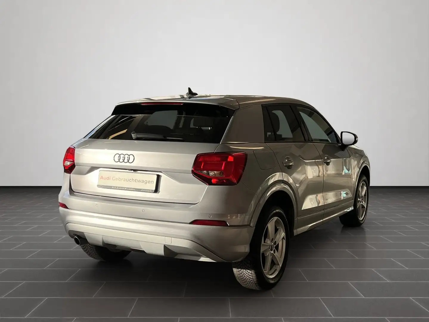 Audi Q2 sport 30 TFSI 85(116) kW(PS) Schaltgetriebe Silber - 2