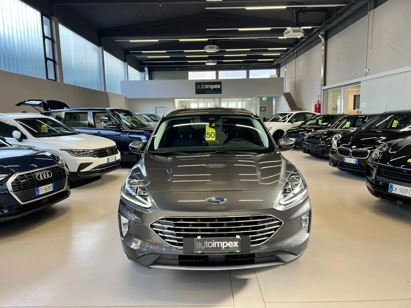 Ford Kuga Kuga 2.5 full hybrid Titanium X awd 190cv cvt Grau - 2