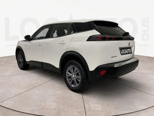 Peugeot 2008 view 5